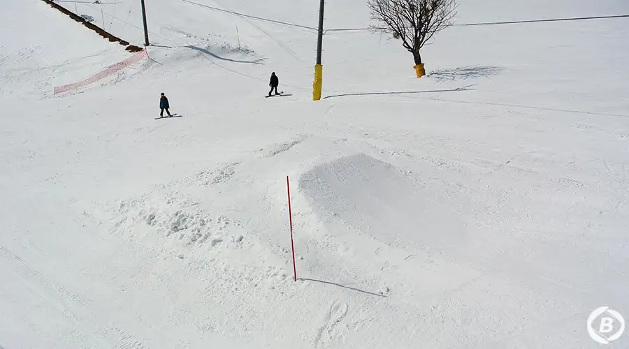 ジャンプ台
