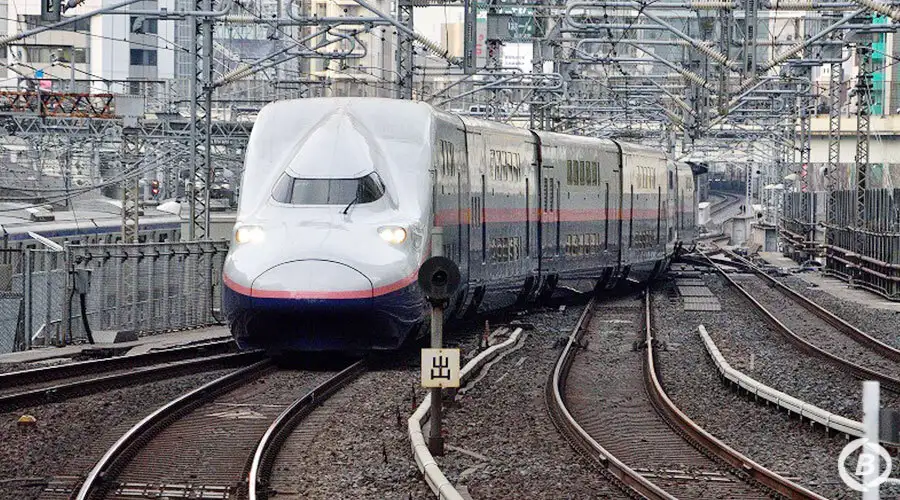 E4系