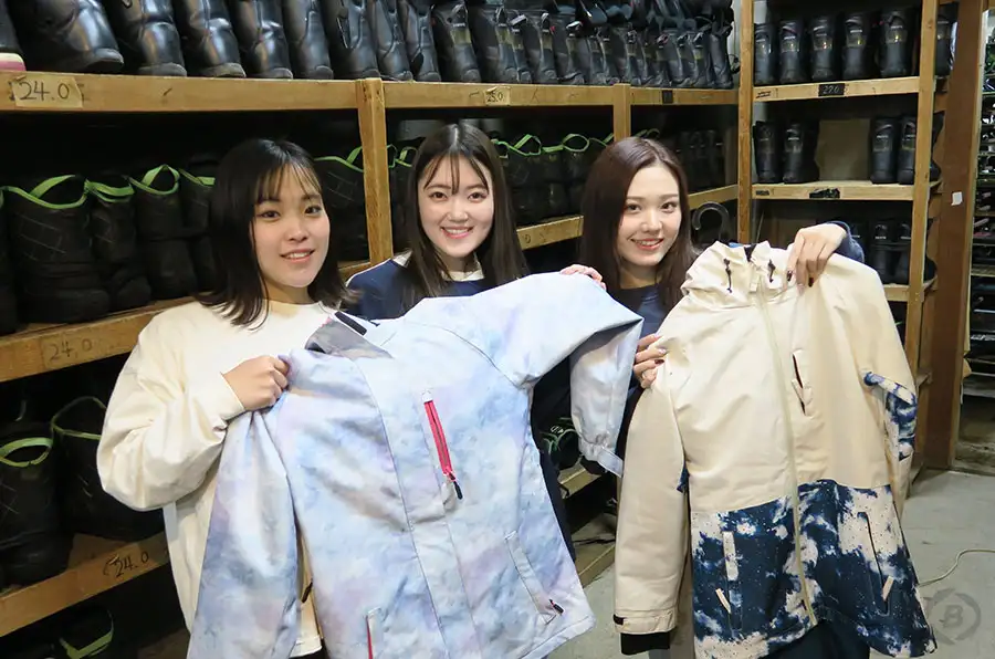 スキーウエア・スノボウエア