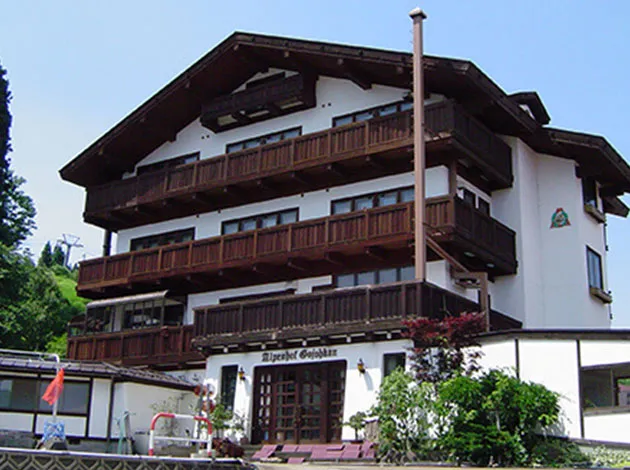 アルペンホフ護城館
