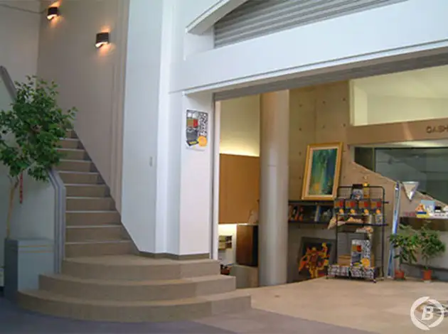 VANスクエアガーデン