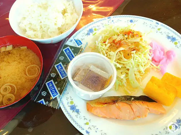 ホテルエルディア・朝食例