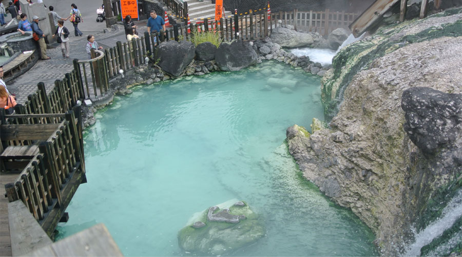 草津温泉は基本的に酸性泉／源泉50～90度